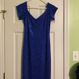 A pretty sparkle blue party cocktail dress